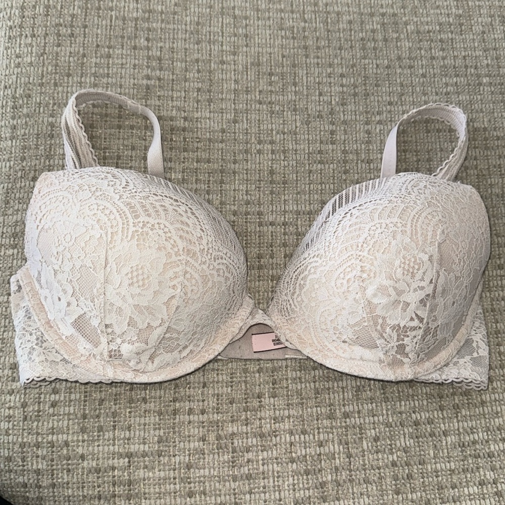 Victoria’s Secret Dream angels 34DD push-up bra